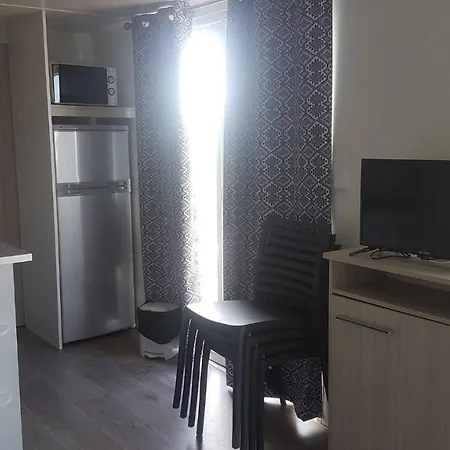 Natur Camping Bungalow T2 - 11 度假居 帕塔亚什